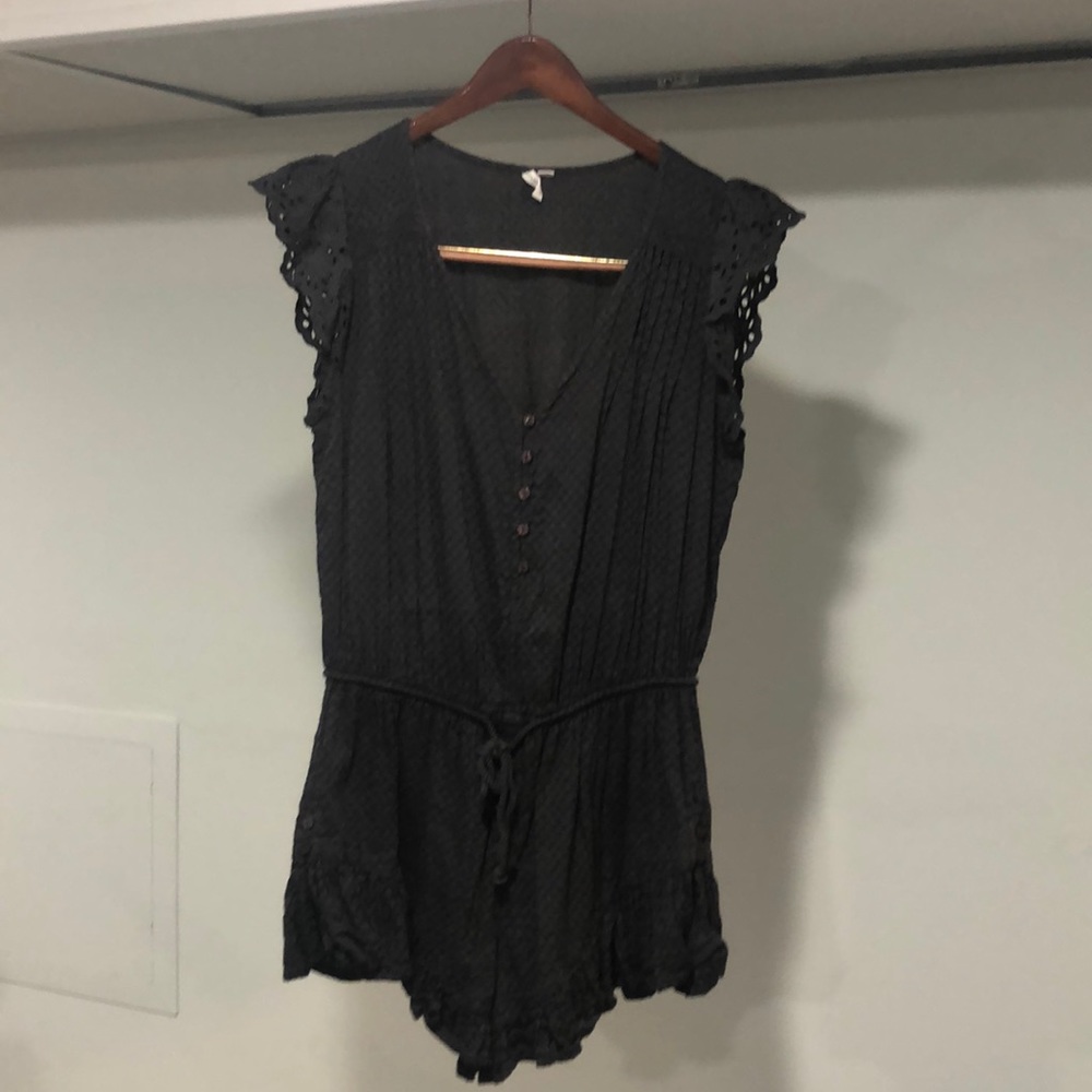 Rip Curl  Black Romper  Size M